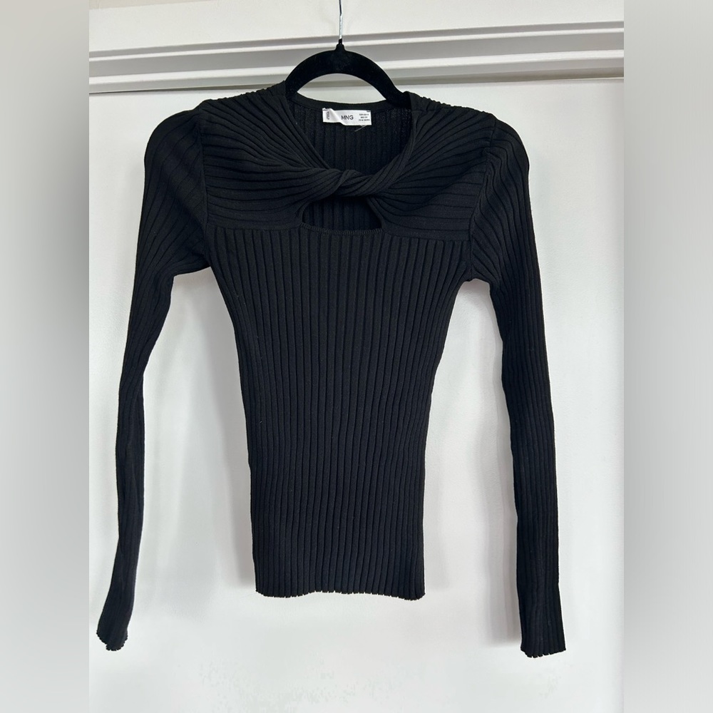 Mango long-sleeve knit black top, size small